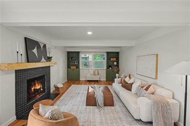 3515 W 93rd Street, Leawood, KS 66206
