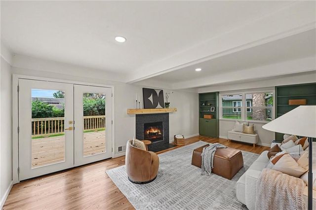 3515 W 93rd Street, Leawood, KS 66206