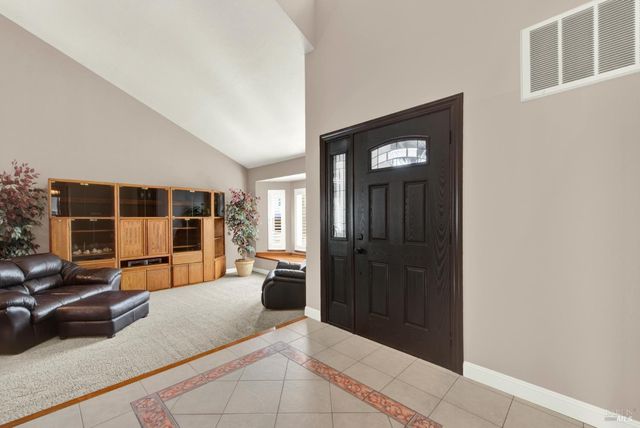 590 Laramie Way, Vacaville, CA 95688