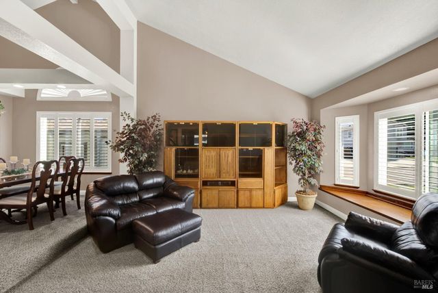 590 Laramie Way, Vacaville, CA 95688