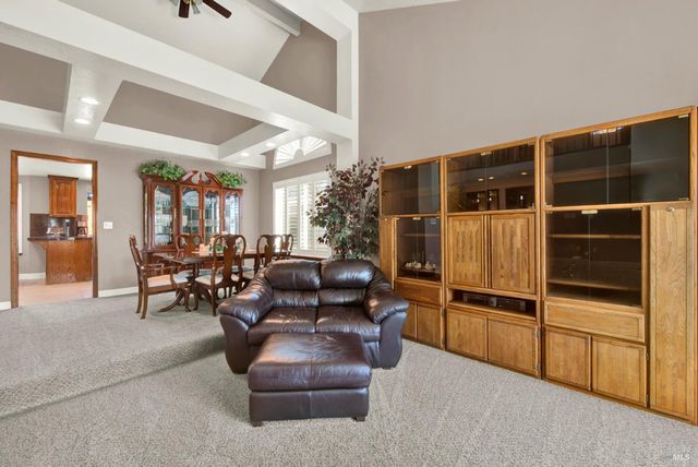 590 Laramie Way, Vacaville, CA 95688