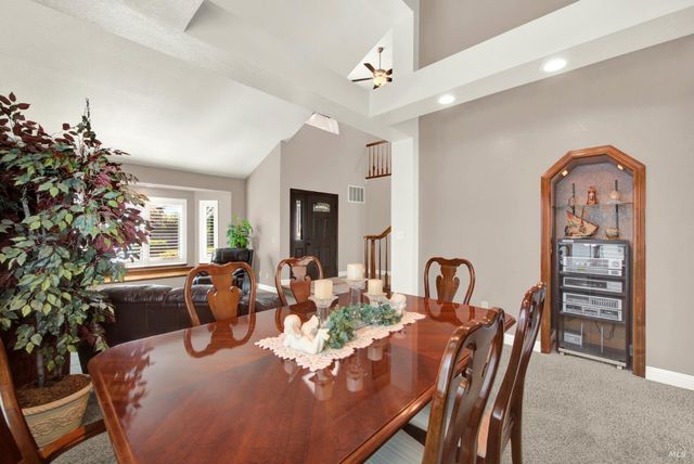 590 Laramie Way, Vacaville, CA 95688