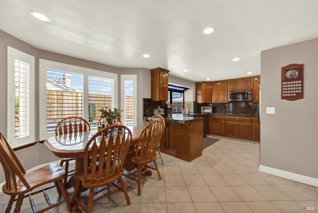 590 Laramie Way, Vacaville, CA 95688