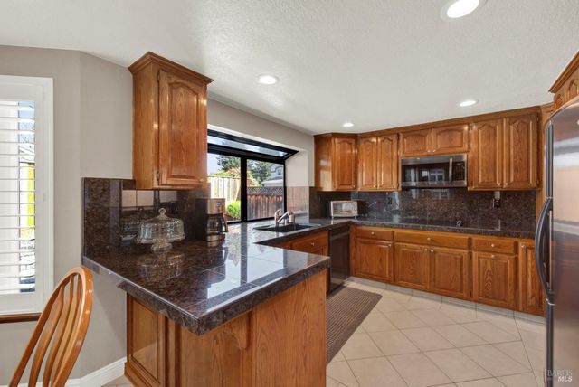 590 Laramie Way, Vacaville, CA 95688