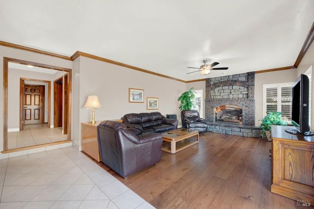 590 Laramie Way, Vacaville, CA 95688