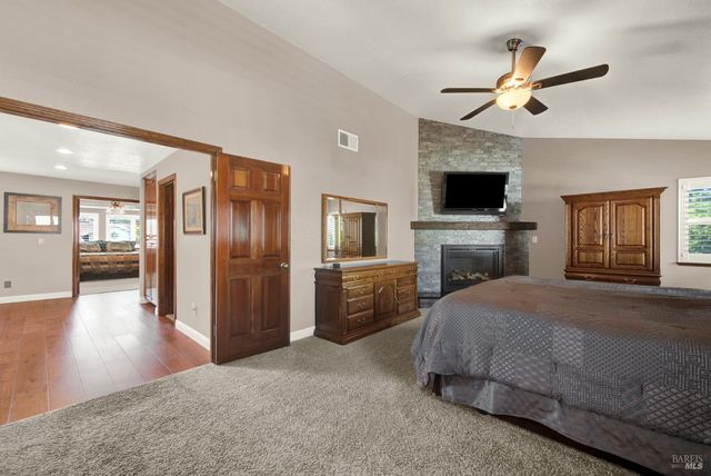 590 Laramie Way, Vacaville, CA 95688