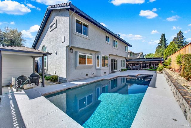 590 Laramie Way, Vacaville, CA 95688