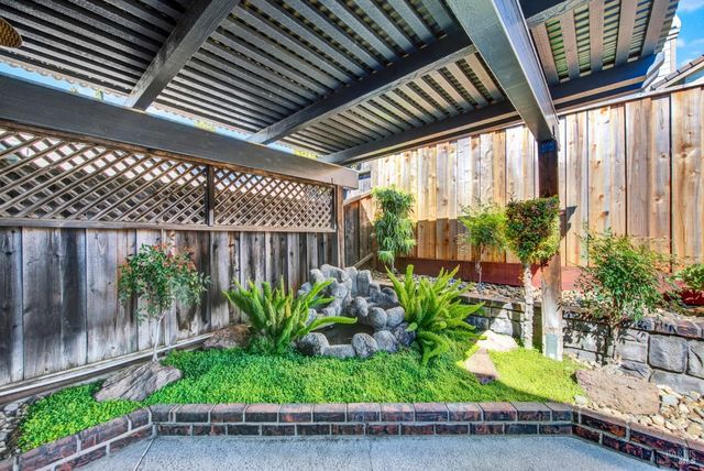 590 Laramie Way, Vacaville, CA 95688