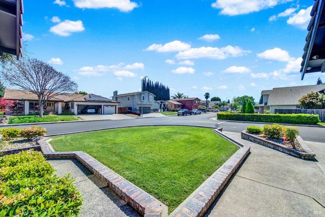 590 Laramie Way, Vacaville, CA 95688