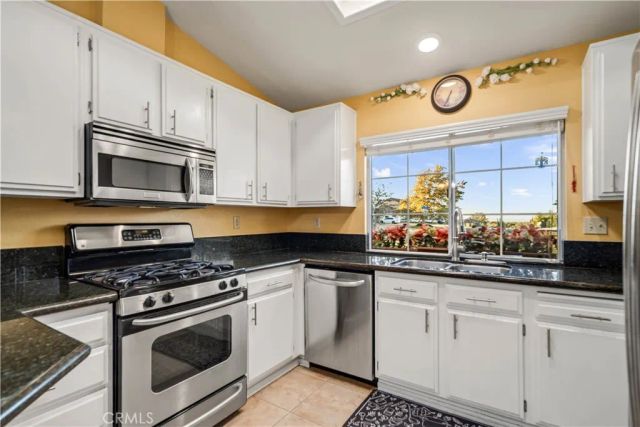 5370 E Avenue T10, Palmdale, CA 93552
