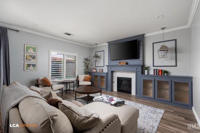 13615 Foyers Falls Drive, Bakersfield, CA 93314