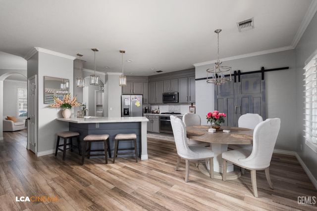 13615 Foyers Falls Drive, Bakersfield, CA 93314