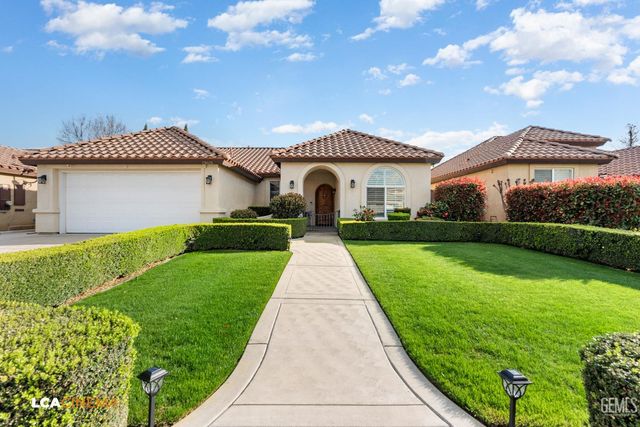 13615 Foyers Falls Drive, Bakersfield, CA 93314