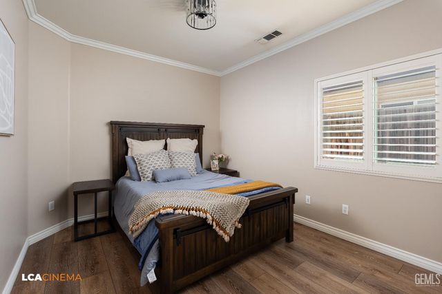 13615 Foyers Falls Drive, Bakersfield, CA 93314