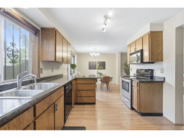 23047 Sw Saint Charles Way, Sherwood, OR 97140