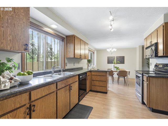 23047 Sw Saint Charles Way, Sherwood, OR 97140