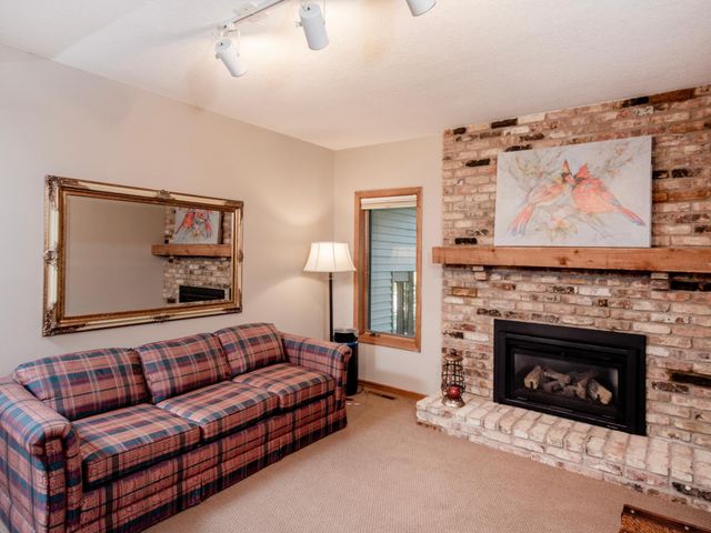 493 Sterling Street S, Maplewood, MN 55119