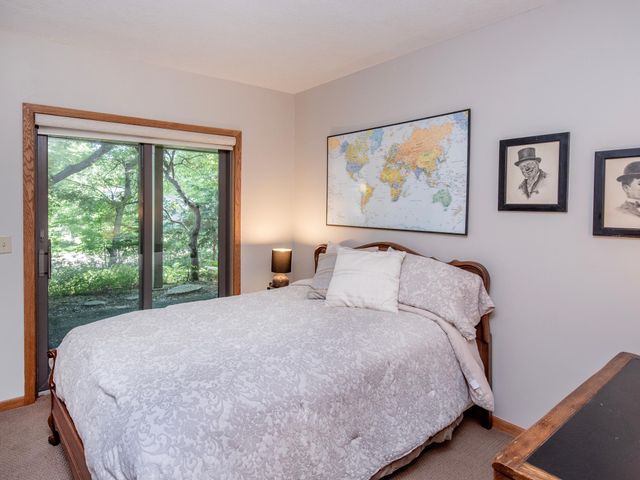 493 Sterling Street S, Maplewood, MN 55119