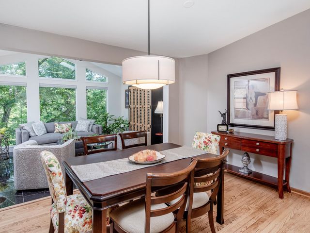 493 Sterling Street S, Maplewood, MN 55119