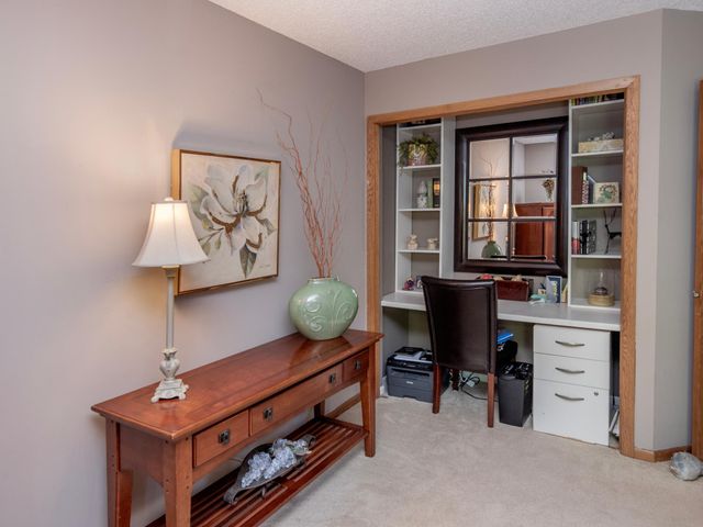 493 Sterling Street S, Maplewood, MN 55119