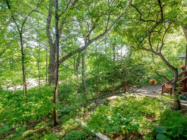 493 Sterling Street S, Maplewood, MN 55119