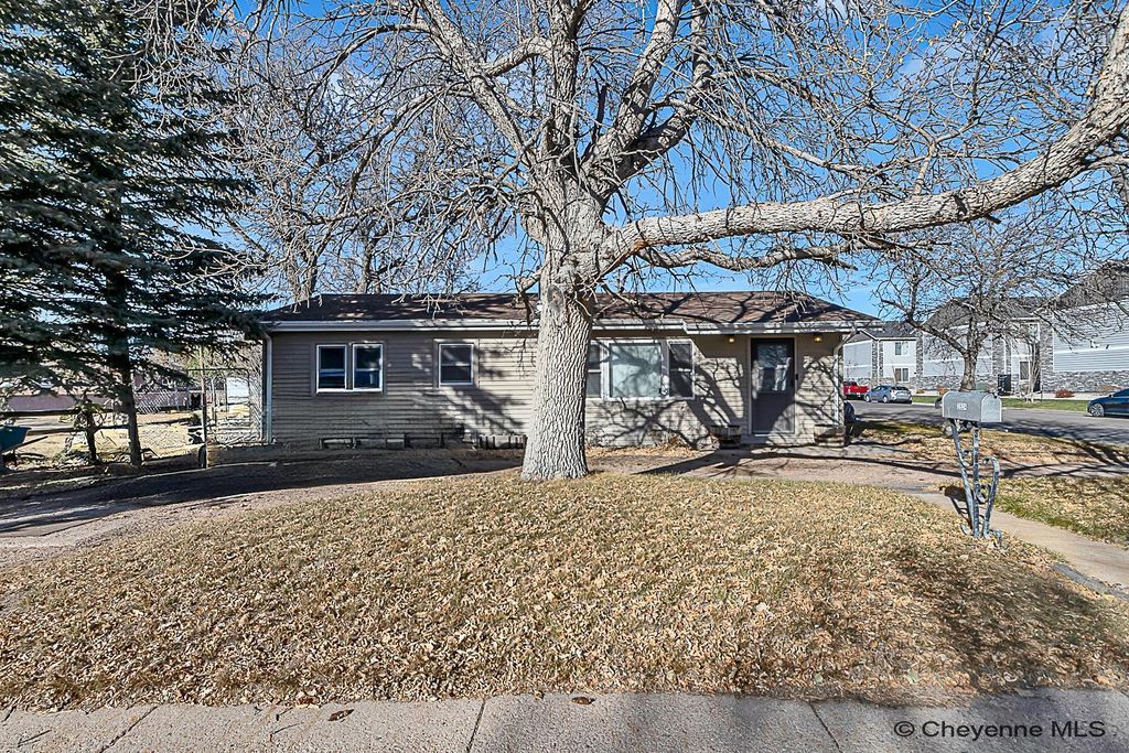3524 FRONTIER ST, Cheyenne, WY 82001