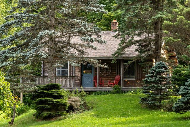 691 Dartt Hill Road, Bethel, VT 05032