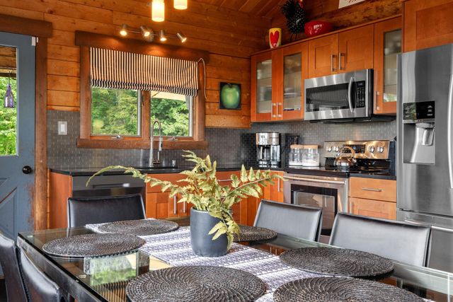 691 Dartt Hill Road, Bethel, VT 05032