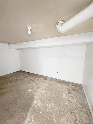 2704 2nd Street, Westland, MI 48186
