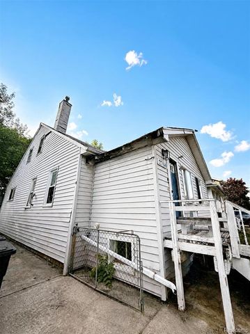 2704 2nd Street, Westland, MI 48186