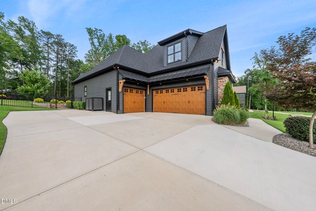 8616 Bishop Pine Lane, Wake Forest, NC 27587