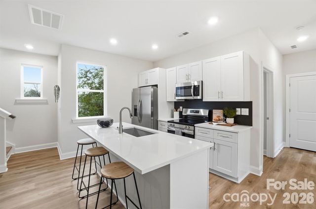 8929 Sharonbrook Drive, Charlotte, NC 28210