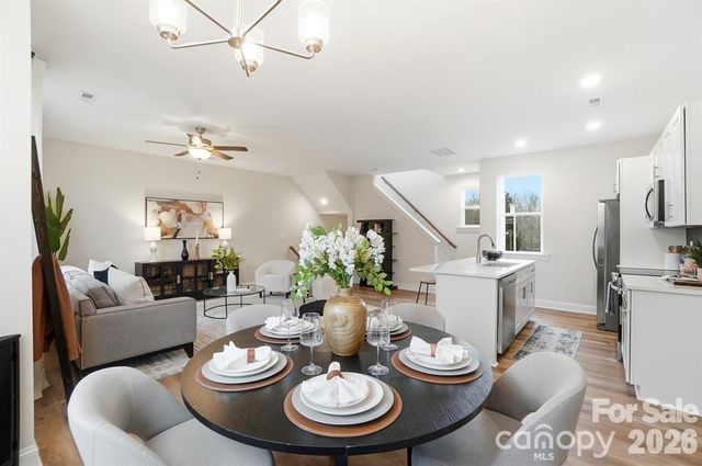 8929 Sharonbrook Drive, Charlotte, NC 28210