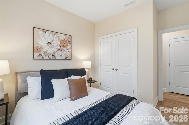 8929 Sharonbrook Drive, Charlotte, NC 28210
