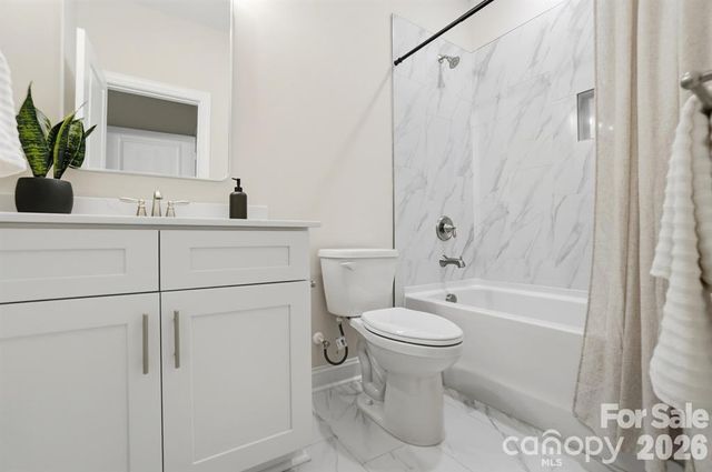 8929 Sharonbrook Drive, Charlotte, NC 28210