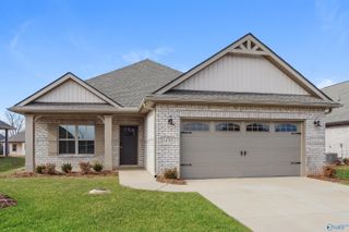 14705 Greenleaf Drive, Athens, AL 35613