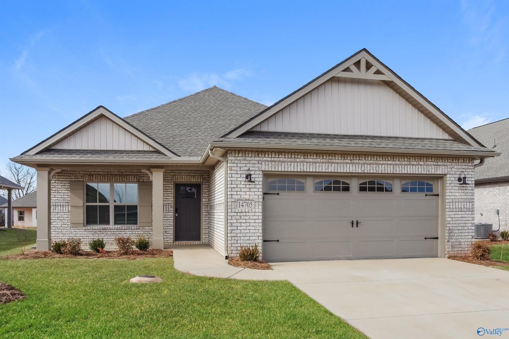 14705 Greenleaf Drive, Athens, AL 35613