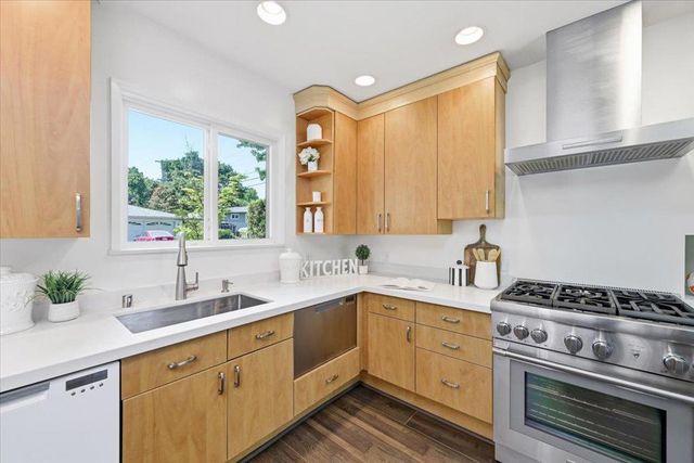 402 Stephen Road, San Mateo, CA 94403