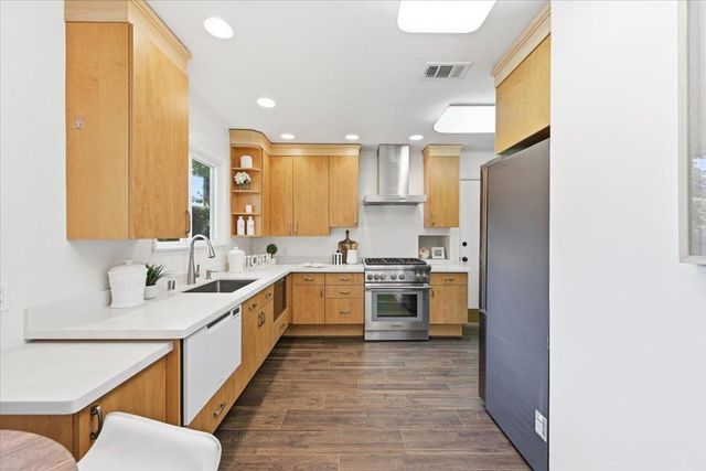 402 Stephen Road, San Mateo, CA 94403