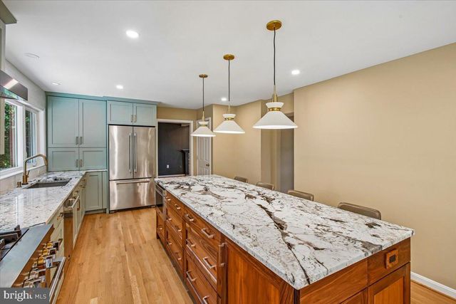 1710 CHESTERFORD WAY, Mclean, VA 22101