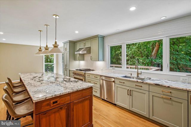 1710 CHESTERFORD WAY, Mclean, VA 22101