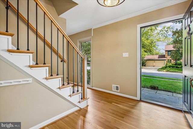 1710 CHESTERFORD WAY, Mclean, VA 22101