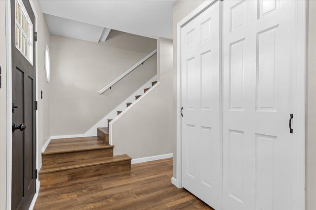 1200 Tiffany LANE, Oak Creek, WI 53154