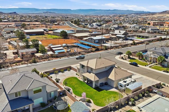 3071 S OLIVEWOOD LN, St. George, UT 84790