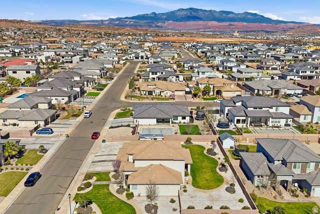 3071 S OLIVEWOOD LN, St. George, UT 84790