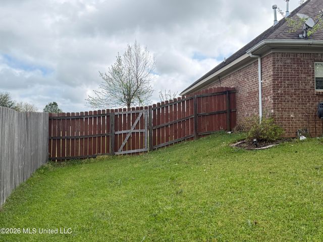 401 Roxbury Place, Florence, MS 39073