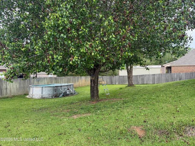 401 Roxbury Place, Florence, MS 39073