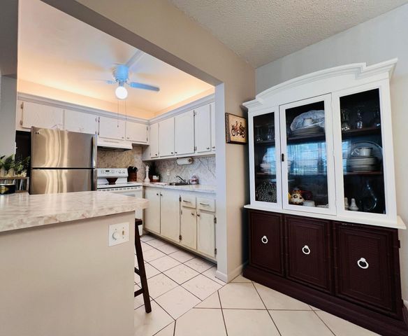 159 Berkshire H, West Palm Beach, FL 33417