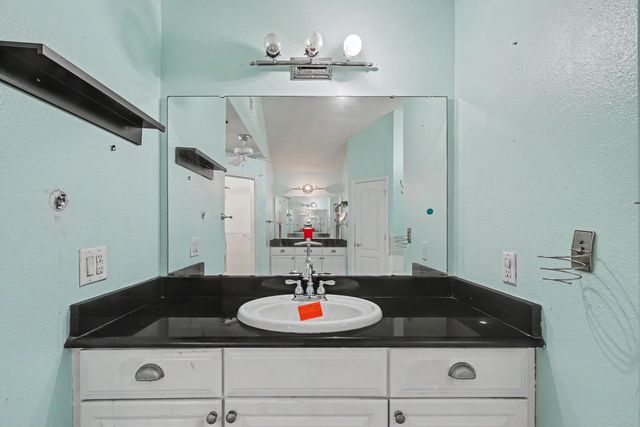 1297 Ceylon Drive, Gulf Breeze, FL 32563