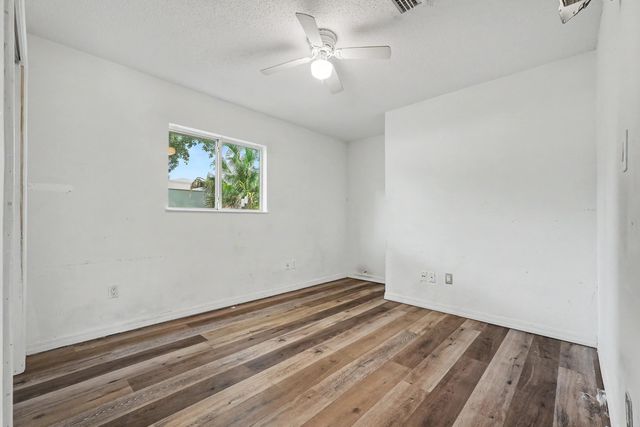 1297 Ceylon Drive, Gulf Breeze, FL 32563